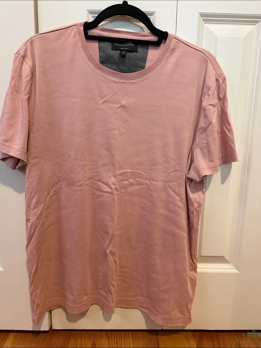 Banana Republic classic crew